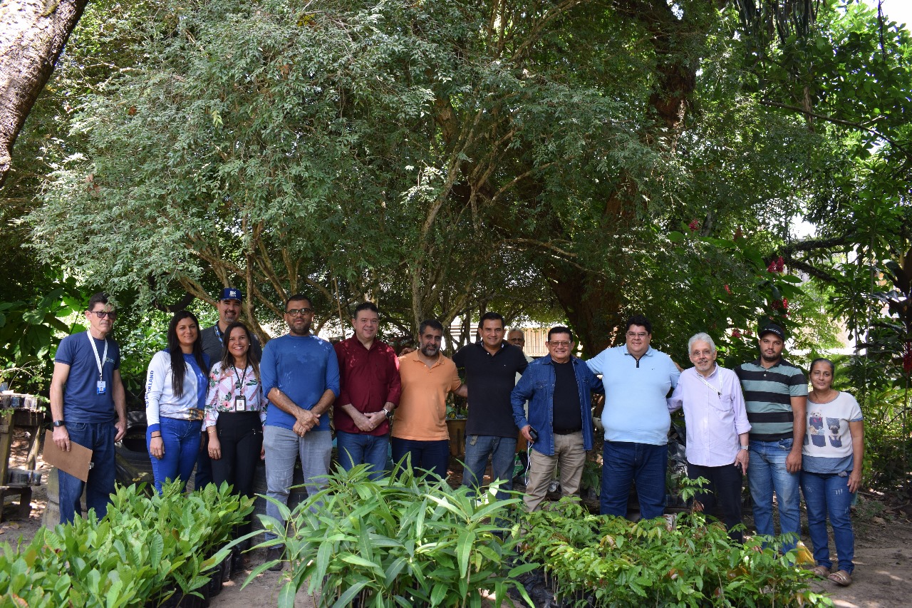 Sergipetec em parceria com a Sergás entregam 700 mudas ao município de N. S. do Socorro.