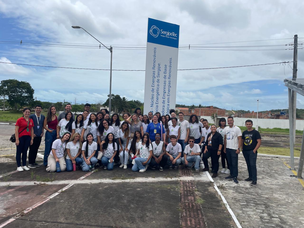 SergipeTec recebe visita de estudantes do IFS e apresenta áreas estratégicas de atuação