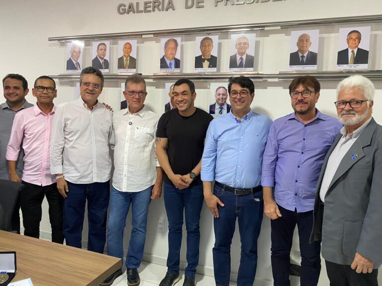 Diretor técnico do SergipeTec é homenageado em solenidade pelos 60 anos da profissão de Administrador