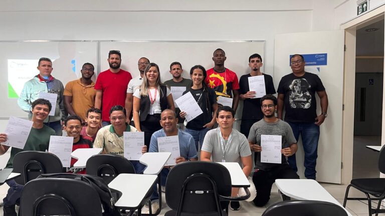 Curso de Montador de Estruturas Fotovoltaicas capacita profissionais para mercado em expansão no SergipeTec
